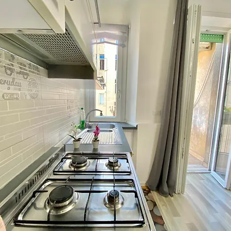 Apartment Lugano S&s Home, Moderna E Tranquilla, Vicino Al Centro Di Milano, Con Parcheggio Gratuito Esterno